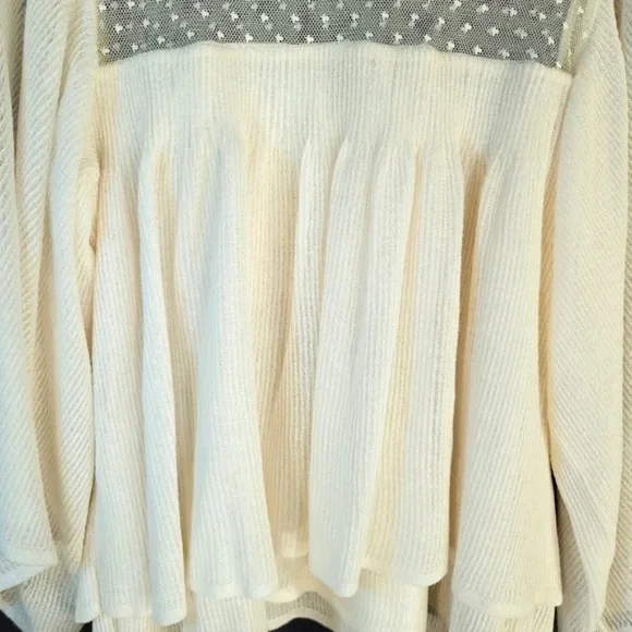 Zara Mesh Neckline Layered Top - Picture 4 of 9